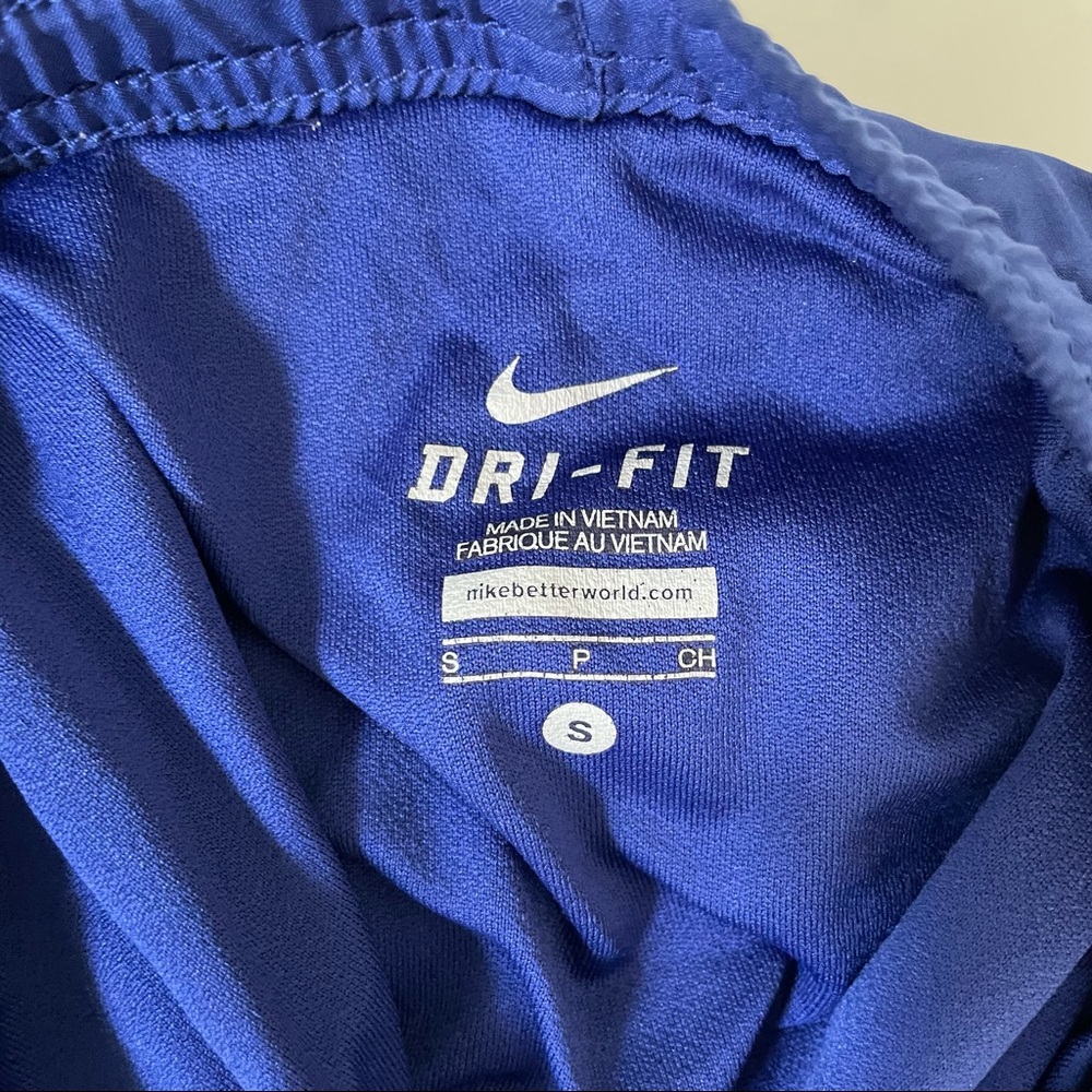 Nike Running Shorts - Picture 3 of 3